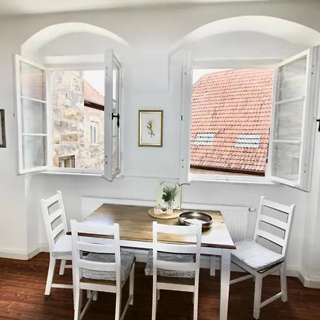 Apartamento Schlossgut Franken - Schlossapartment Martin *